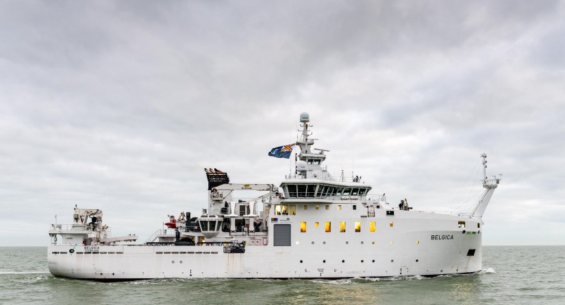 De nieuwe RV Belgica bij haar eerste aankomst in Belgische wateren, 13 september 2021. (Beeld: Belgian Navy/J. Urbain)