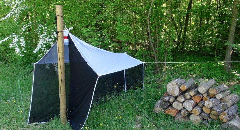 Piège malaise - une tente - pour des espèces d'insectes ailés. (Photo : IRNSB)