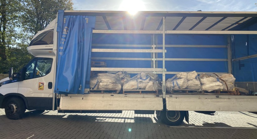 camion transportant les os fossilisés du sauropode morris