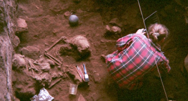 Genoom van twee 8.000- en twee 3.000- jaar oude skeletten werpt nieuw licht op de geschiedenis van Homo sapiens in Afrika
