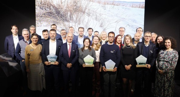 The laureates of the four Blue Innovation Awards 2022